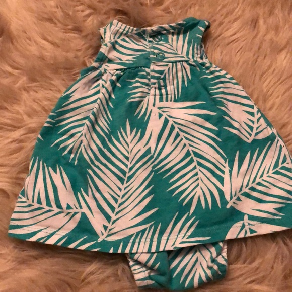 🚫SOLD🚫🌸🌸Carter’s dresses and short set🌸🌸 - Picture 4 of 8